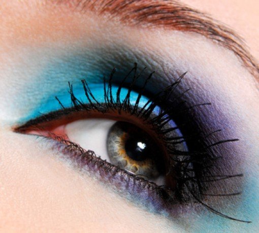 How to Apply Mascara – Tips